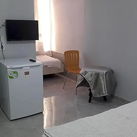 Gunay Hotell 2*